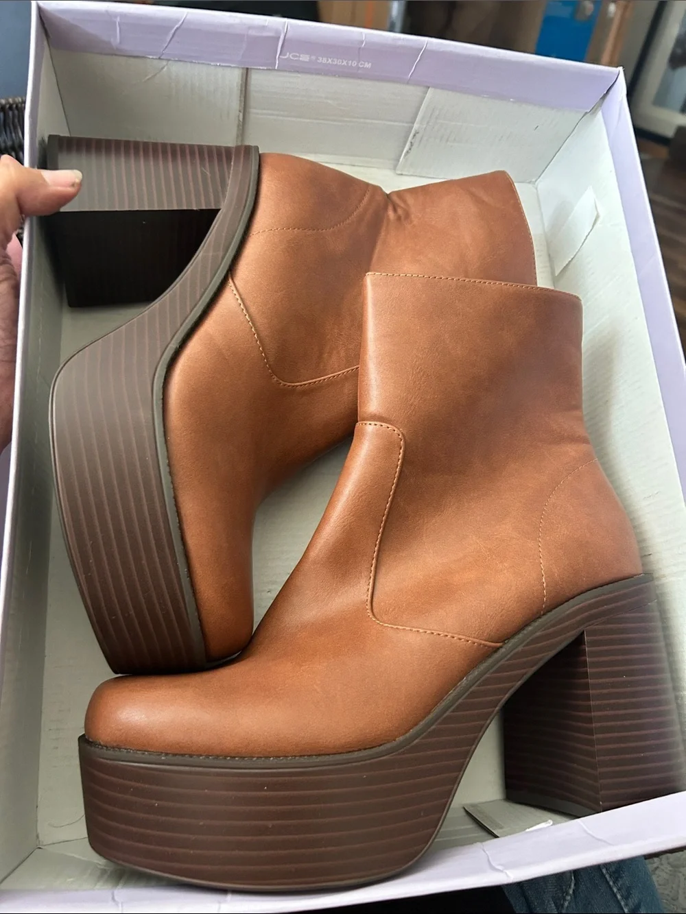 Madden girl Tan Platform Ankle Boots women’s